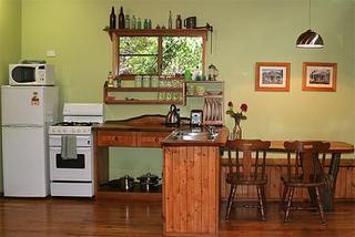 Crater Lakes Rainforest Holiday park Yungaburra